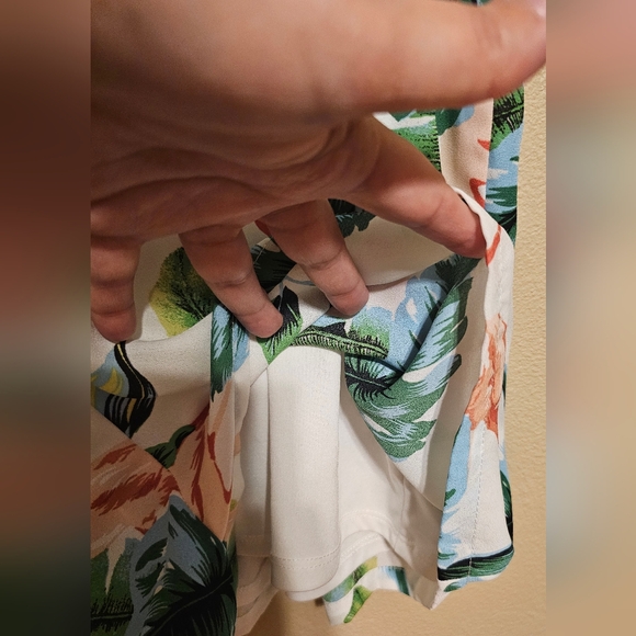 As U Wish Romper White and Pink Tropical Print Size Large  EUC - Picture 8 of 10